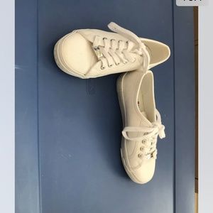 BEBE white tennis shoe size 6 1/2